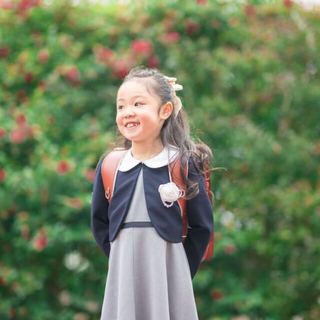 卒園・入学プラン💐🌸✨️

プランには選べる2種のアルバム付き！
ソロカットはもちろん、家族写真も追加料金なしで撮れちゃいます✨️

📍洞峰公園

📷 @cachecache_tsukuba @cc_yonekawa

卒園入学プラン
35,000円（税込）
30カットデータ・3面または2面見開きアルバム
※桜ロケの場合は別途出張料がかかります
その他のお写真は@cachecache_tsukubaをご覧ください

カシュカシュご利用方法
①ご予約＆お問い合わせ
お電話 029-850-3890
公式LINE
予約、問い合わせフォーム（@cachecache_tsukuba 
ハイライト（プラン・料金＞）
からご予約&お問い合わせく
スタジオの見学や打ち合わせも無料で承っております！！
※tsukuba.cache2@gmail.comのメールを受信できるよう事前にご確認をお願いします

1. �ご来館
2. �データ＆アルバム等の受け取り
アルバム等の商品はご自宅へ郵送でお届けいたします✨️撮影当日にくよく出来ましたカット10枚✨️をLINEにてお渡しさせていただきます！！

@cachecache_tsukuba
茨城県つくば市二の宮2-17-10 パークサイド洞峰A号
open平日/11:00～18:30
closed 火曜

#cachecache #カシュカシュ#ファミリーフォト ＃フォトスタジオ＃つくばスタジオ＃洞峰公園＃入学フォト＃入学記念