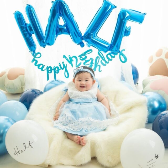 妊娠中から生後10ヶ月までの間で
赤ちゃんの“はじめて”を3回分まとめて
撮影できる定額プランです✨
撮影のタイミングや内容は自由に組み合わせOK！

✨オープニングキャンペーン✨
通常70,000▶︎55,000

（撮影3回、各回30カットデータ、A5サイズ10ページアルバム付き）

〖カシュカシュスタジオご利用方法〗
①ご予約&お問合せ
⭐️お電話 029-850-3890
⭐️公式LINE
⭐️予約、問い合わせフォーム （@cachecache_tsukubaハイライトプラン・料金＞）からご予約&お問合せ📞
スタジオの見学や打ち合わせも無料で承っております😌
※tsukuba.cache2@gmail.comのメールを受備できるよう事前にご確認をお願いします
1.  ご来館
2.  データ＆アルバム等の受け取り
アルバム等の商品はご自宅へ郵送でお届けいたします『撮影当日にくよく出来ましたカット10枚』をLINEにてお渡しさせて頂きます✨️

@cachecache_tsukuba
茨城県つくば市二の宮2-17-10 パークサイド洞峰A号
open 平日 /10:00~17:30
closed 火曜

#カシュカシュ #ファミリーフォト